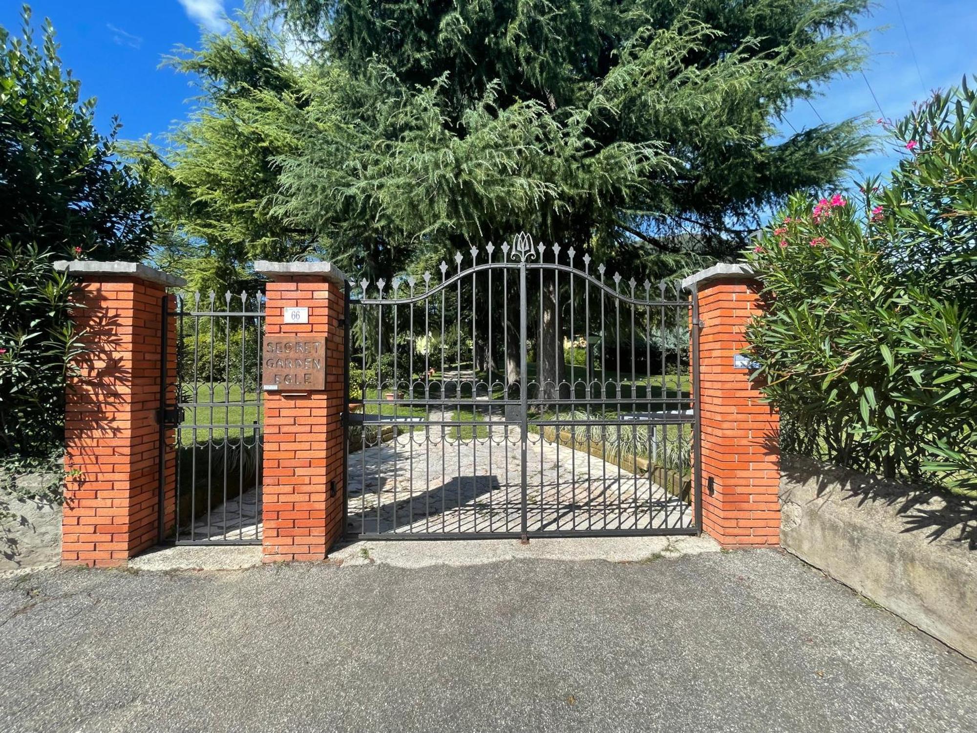Secret Garden Egle Villa Caprino Veronese Eksteriør bilde